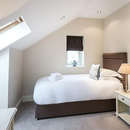Carus Golf Penthouse * Burneside