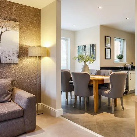 Carus Golf Penthouse * Burneside