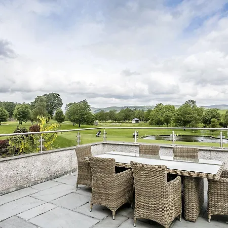 Carus Golf Penthouse * Burneside
